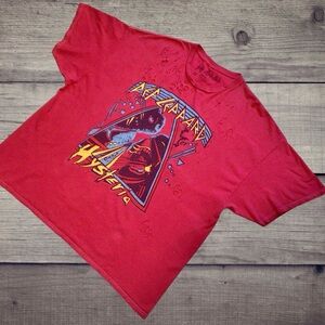 DEF LEPPARD DISTRESSED 2X Red Graphic T SHIRT Oversized Gently Loved!
